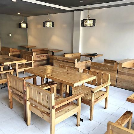 Daj Suites Boutique Hotel Tagaytay City Exteriör bild