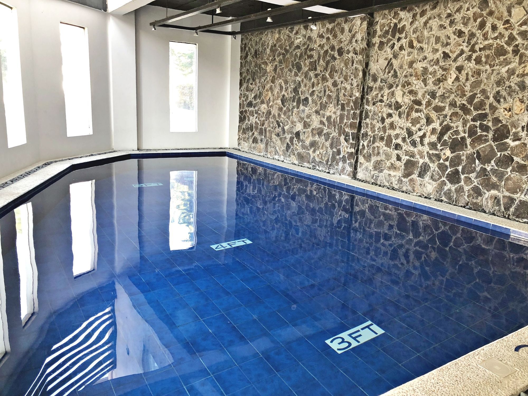 Daj Suites Boutique Hotel Tagaytay City Exteriör bild
